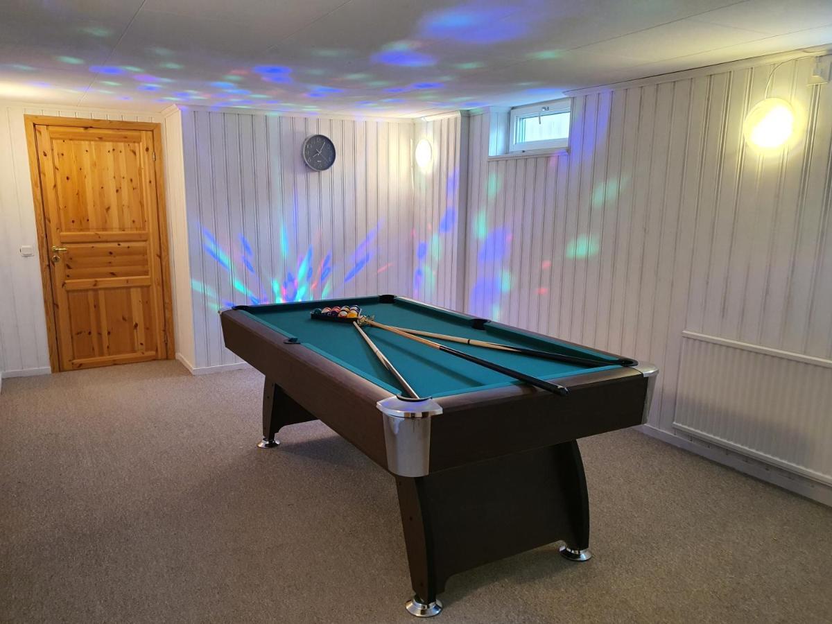 "Klippstigen" Villa For 10 Persons With Massage Chair, Sauna And Billiard Table Hultsfred Exteriör bild