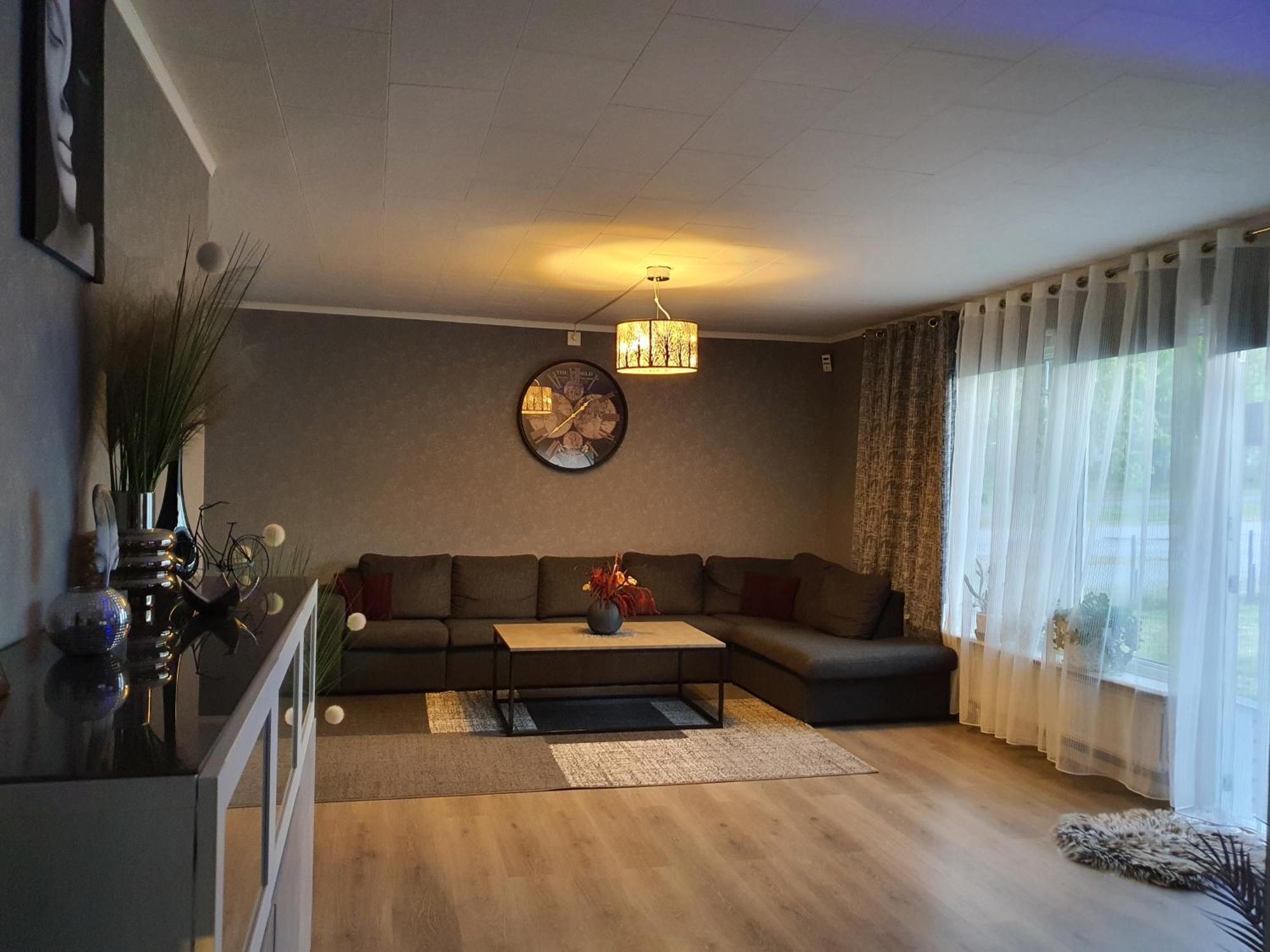 "Klippstigen" Villa For 10 Persons With Massage Chair, Sauna And Billiard Table Hultsfred Exteriör bild