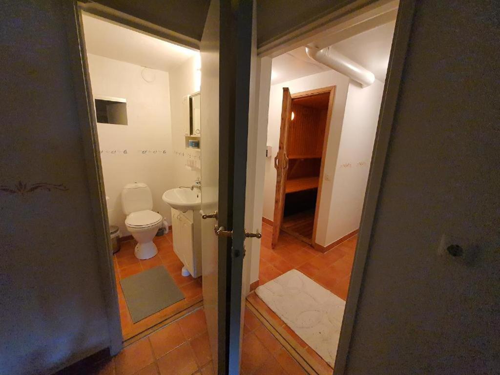 "Klippstigen" Villa For 10 Persons With Massage Chair, Sauna And Billiard Table Hultsfred Exteriör bild