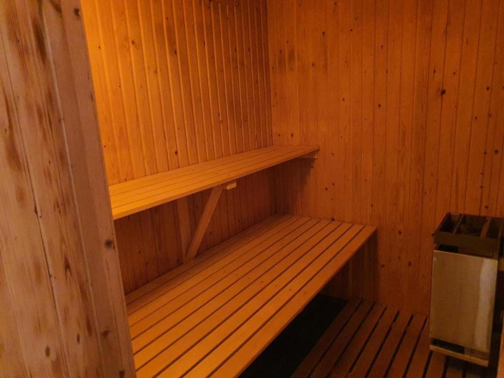 "Klippstigen" Villa For 10 Persons With Massage Chair, Sauna And Billiard Table Hultsfred Exteriör bild